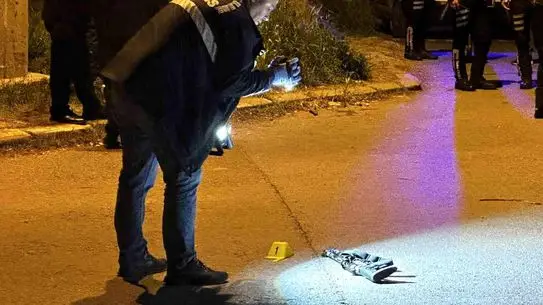 Sakarya’da Okul Önünde Silahlı Çatışma: Polis Şahısları Etkisiz Hale Getirdi