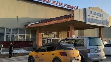 Yüksekova İlkokulunda Yemek Sonrası 12 Öğrenci Hastaneye Kaldırıldı