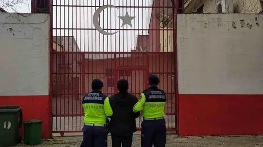 Germencik Otoyolunda Jandarma Operasyonu: 13 Yıl 9 Ay Hapis Cezalı Şahıs Yakalandı