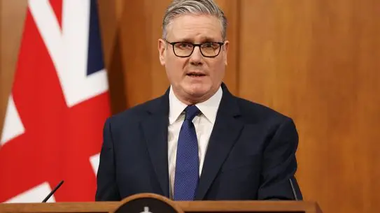 Starmer, Çocukların Dijital Güvenliğini Vurguluyor