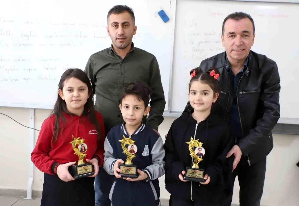 Hakkari'de ödül töreni