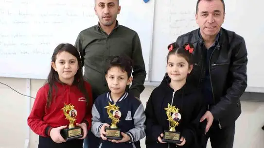 Hakkari'de Başarılı Öğrencilere Ödül Günü