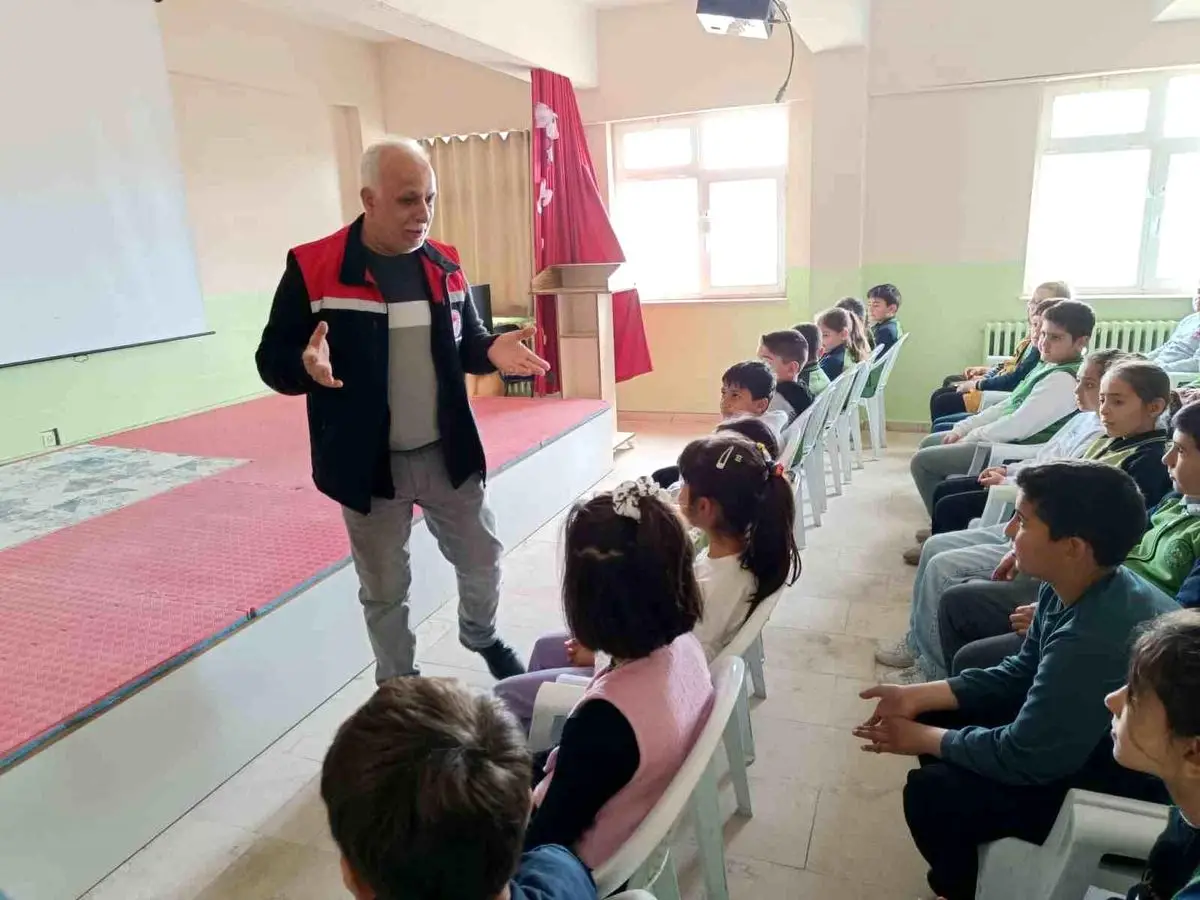 Adilcevaz’da Öğrencilere Gıda Güvenliği ve Hijyen Bilinci Kazandırıldı