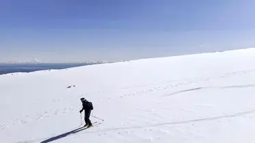 Süphan Dağı'nda Beklenmedik Kayak Macerası: Polonyalı Dağcılar 3.500 Metrede İniş Yaptı