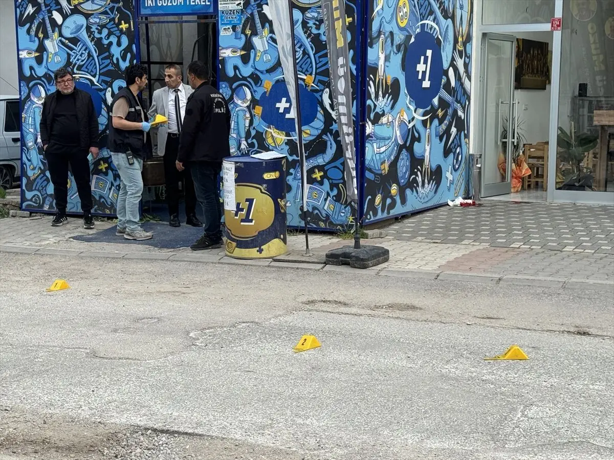 Balıkesir'de İş Yerinde Silahlı Saldırı: Öğretim Görevlisi Şehit Oldu