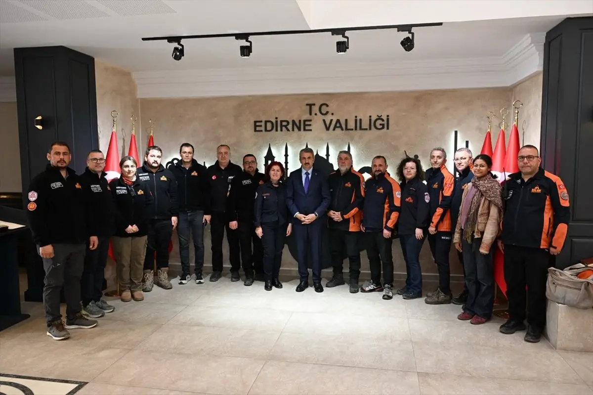 Edirne Valisi Yunus Sezer ve MAG-AME üyeleri bir arada