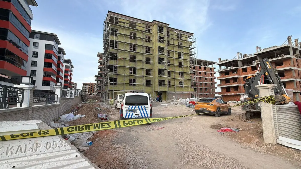 Eskişehir'de 6 Katlı İnşaatta Düşen İşçi Mahmut Bozan'ın Ölümü Üzerine Soruşturma Başlatıldı