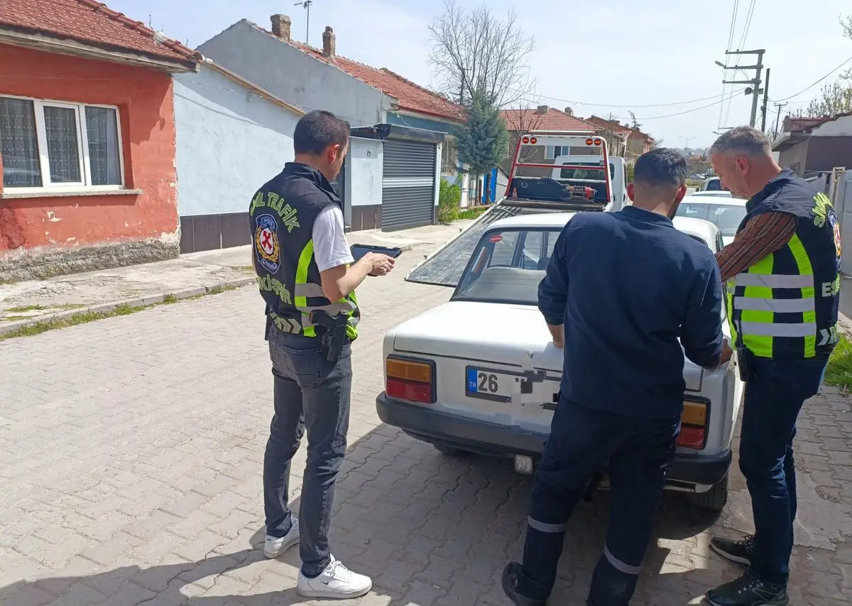 Eskişehir’de Drift Yapan Sürücüye 340 Bin TL Para Cezası ve 60 Gün Araç Men Edildi