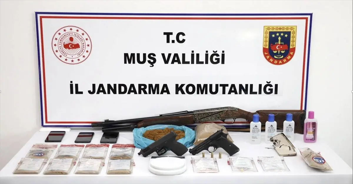 Muş’ta Uyuşturucu Operasyonu: 5 Gözaltı, 2 Tutuklama