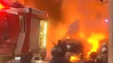 Beyoğlu'nda Park Halindeki Araç Yangını 2,5 Milyon Liraya Yakın Hasara Yol Açtı