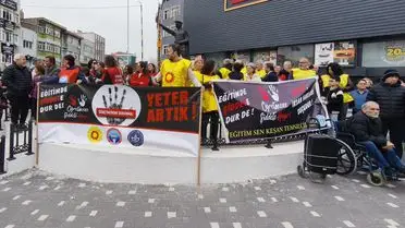 Keşan’da Öğretmenler Okul Saldırılarına Karşı 2 Günlük Greve Gitti