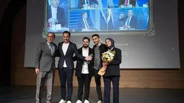 İAÜ 18. İletişim Ödülleri'nde Orhan Gencebay'a Yaşam Boyu Onur Ödülü Verildi