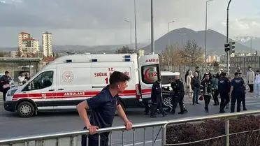 Kayseri'de 58 Yaşındaki Kadının Tramvay Kazası: Yaralanma ve İlk Yardım Detayları