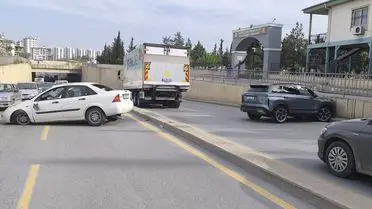 Tarsus'ta Cip ve Otomobil Çarpıştı: 2 Yaralı