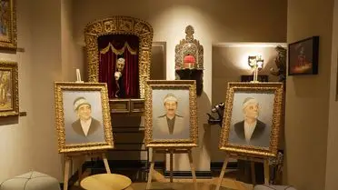 Cem Kebenç'in Kavuklu Serisi Baba Sahne'de Renkli Portrelerle Sanatseverleri Büyülüyor