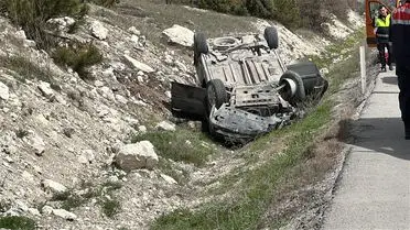 Kütahya’da Su Kanalına Düşen Otomobilde 4 Yaralı, 2 Çocuk Hayatta