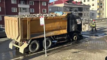 Trabzon Ortahisar’da Hafriyat Yüklü Tır Yangını: Motor Bölümünde Çıkan Alevler Araçları Yaktı