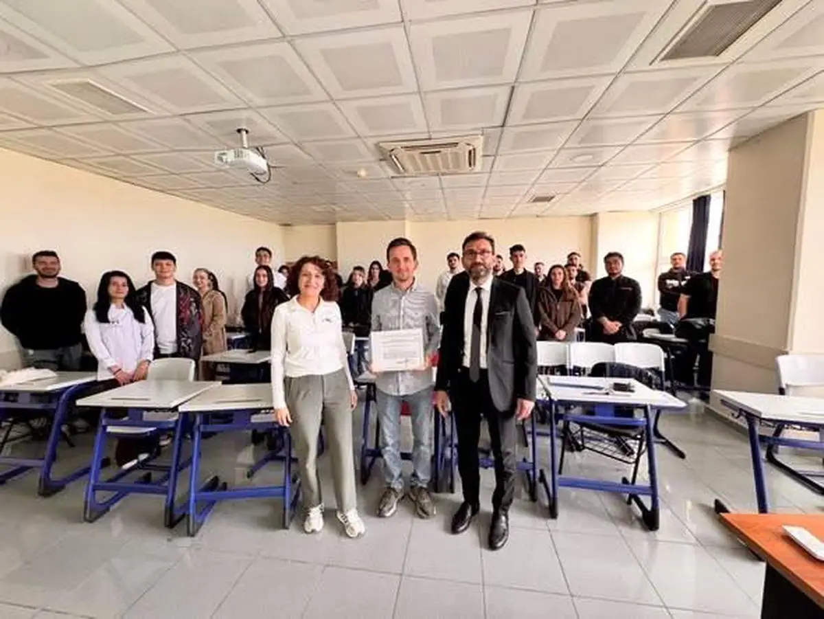 Burhaniye'de sürdürülebilir yemek fotoğrafçılığı atölyesi