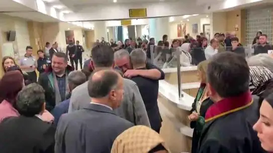 Kadıköy'de Üzücü Trafik Olayı: Genç Mühendis Yaya Geçidinde Hayatını Kaybetti