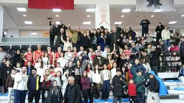 Turgutlu Belediyespor Kadın Basketbol Takımı Şampiyonluk Yolunda