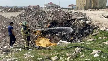 Karaman'da İnşaat Alanında Çıkan Atık Yangını İtfaiye Ekipleri Tarafından Kontrol Altına Alındı