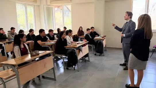 Kaymakam Arıkan, Hacı Ali Akın Lisesi'nde Eğitim İhtiyaçlarını Gözden Geçirdi