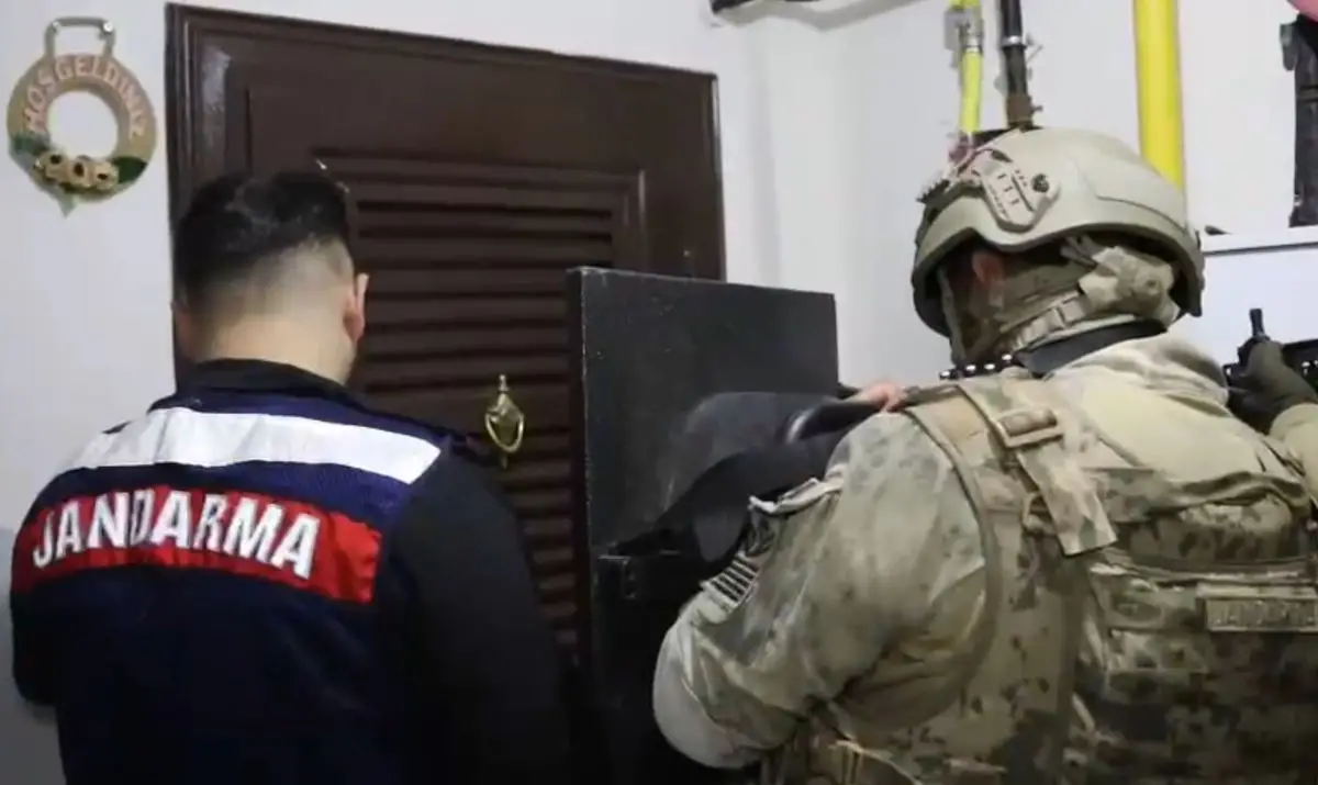 Mersin'de 25 Kişi Yasadışı Bahis Çetesine Darbe: Operasyon Sonrası Tutuklamalar