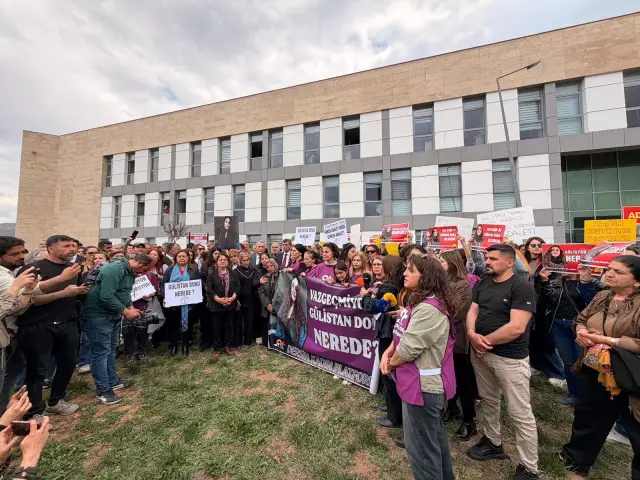 Protestoya katılan kadınlar