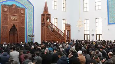 Cuma Hutbesinde Birlik ve Beraberlik Mesajı: Okul Saldırıları ve Çocuk Güvenliği Vurgulandı