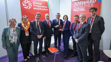 CHP Lideri Özgür Özel, Barselona’da Uluslararası Görüşmeler Gerçekleştirdi