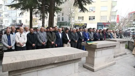 Kahramanmaraş Okul Saldırısında Yaşamını Yitirenler İçin Gıyabi Cenaze Namazı Gerçekleştirildi