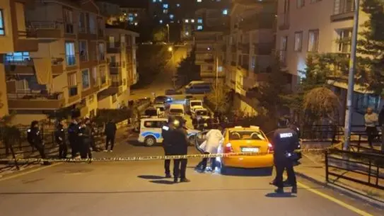 Mamak'ta Taksi Tartışması Kanlı Bitti: Arkadaşından Silahla Vuruldu