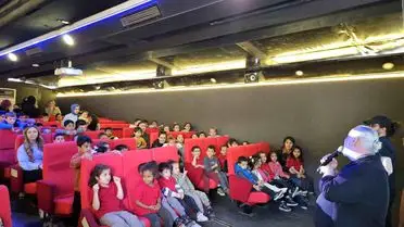 Hanönü’de Gezen Sinema Tırı 300 Öğrenciye Film Keyfi Sunuyor