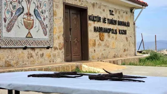 Hadrianopolis Antik Kenti'nde 1.500 Yıllık Bıçak Seti Gün Yüzüne Çıktı