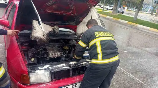 Isparta’da Seyir Halindeki Araçta Çıkan Alevler Hızlı Müdahale ile Kontrol Altına Alındı