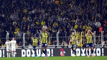 Fenerbahçe, Rizespor Maçında Puan Kaybetti; Derbi Öncesi Durum Belirsiz