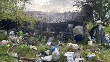 Manisa'nın Alaşehir İlçesinde 90 Yaşındaki Yaşlı Kadın Yangında Hayatını Kaybetti