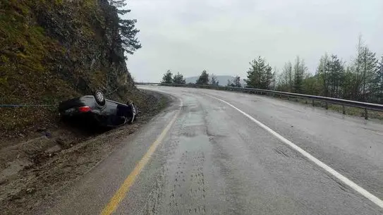 Kastamonu İnebolu’da Takla Atan Araç Sürücüsünü Yaralanma Saptamadı