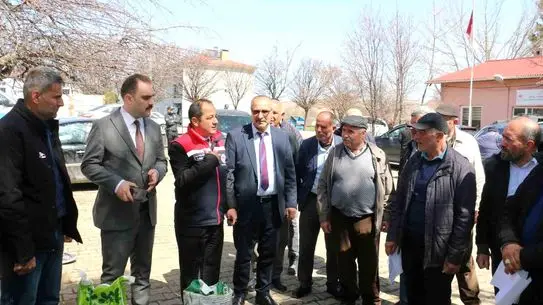 Çayırlı’da 133 Çiftçiye 10 Ton Yonca Tohumu Dağıtıldı