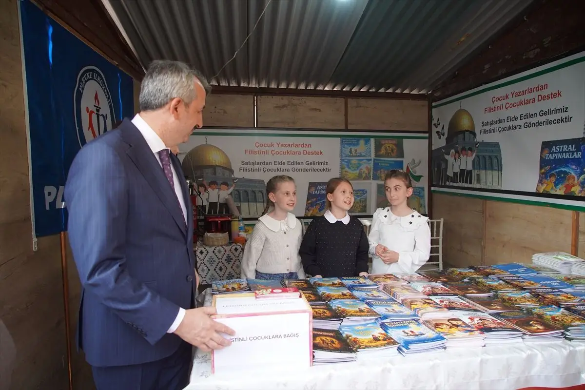 Edirne’deki Minik Yazarlar, Filistin Çocuklarına Umut Olacak Kitapları Bağışladı