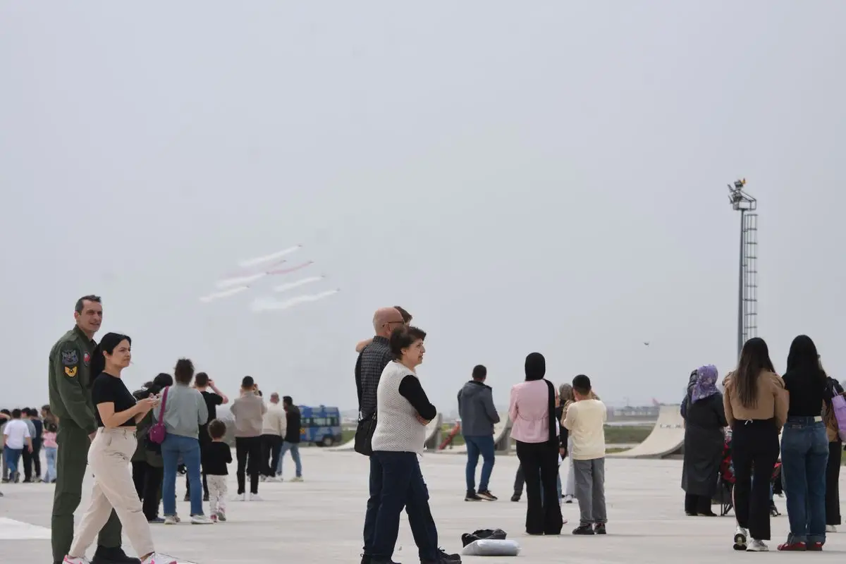 Konya’da 2.188 Öğrenci, 23 Nisan’da Türk Yıldızları’nın Gösterişli Uçuşuyla Buluştu