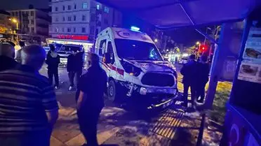 Sincan’da Ambulans ve Ticari Araç Çarpıştı: 4 Kişi Yaralandı