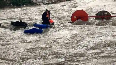 Bursa Yenişehir'de Traktör Su İçinde Devrildi: 10 İşçi Güvenli Şekilde Kurtarıldı