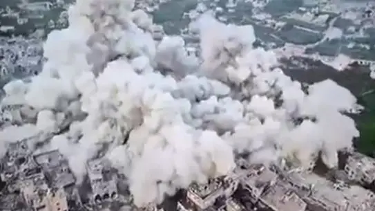 İsrail'in Lübnan Güneyindeki Mahalleyi Tamamen Yok Etmesi