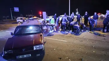 Rize'de İki Araç Çarpıştı: 4 Yaralı Hastanelere Kaldırıldı