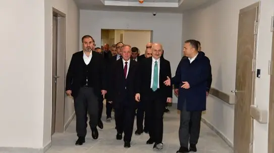 Vali Şahin, Trabzon Şehir Hastanesi'nde Yeni Bölümleri İnceledi