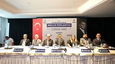 Ege Belediyeler Birliği'nde Çavuşoğlu Yeniden Başkan Seçildi: Yeni Dönem Açıldı