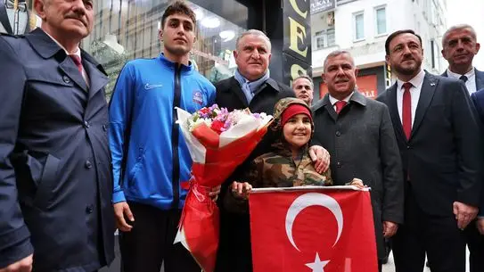 Gençlik ve Spor Bakanı Bak, Sinop'ta Gençlik ve Spor Altyapısını Güçlendirmek İçin Ziyaret Etti