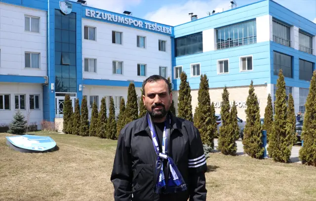 Erzurumspor taraftarları zafer sevinci