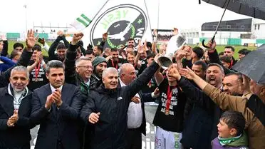 Bingölspor, TFF 3. Lig 2. Grup Şampiyonluğunu Evinde Kutladı